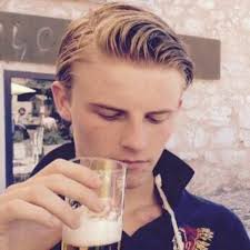 Stream Max Simons music