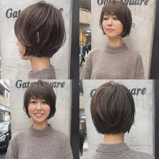 shortとbobのあいだ あいまいな髪型の名前 紺野ショート 本日のショートヘア パーマ ハイトーン ヘアカタログ ショート ショート ヘア ショートカット ショートボブ ボブ 髪型 ショートバング ヘアアレンジ 前下がりシ hair styles short hair styles hair catalog