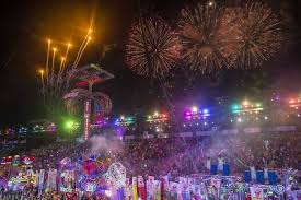Explore table and floor lamps plus more to create the perfect mood. Proaudio Central Archive Robe Lights The Way For Singapore S Chingay Parade