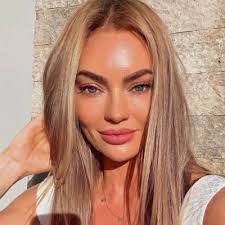 Mary Rauscher's Instagram, Twitter & Facebook