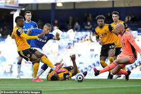 Everton's richarlison celebrates scoring the winner. Obz6r1erfqfx8m