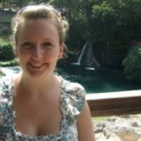 Laura Snook's Instagram, Twitter & Facebook