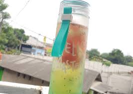 Usaha minuman kekinian ini menjadi kian diminati. Resep Minuman Full Enzim Oleh Riska Aini Cookpad