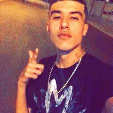 Listen to Lucas Oliveira