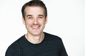 Sean Bradley's Instagram, Twitter & Facebook