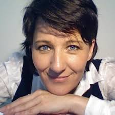 A Madness Shared by Two: True Story of the M6-Swedish twins Sabina & Ursula  Eriksson & the Murder of Glenn Hollinshead eBook : Cann, David:  Amazon.co.uk: Kindle Store