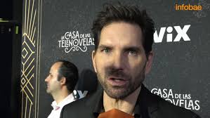 Arap Bethke habla desde la alfombra roja de "El extraño retorno de Diana  Salazar"