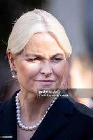 Royal Jewels of the World Message Board: Jewels at King Constantine II's  funeral