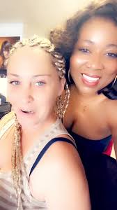 Cabane exotique situé au 24 rue Jacques de molay 21200 Beaune , Espace très  convivial n’hésitez pas à vous abonner partager notre savoir faire venez en  toute confiance vous faire des belles tresses et ...