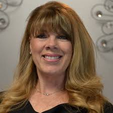 Karen Vess's Instagram, Twitter & Facebook