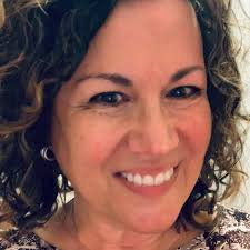 What's the best place to buy fresh seafood in the area?