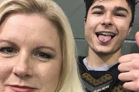 Michelle Holcomb's Instagram, Twitter & Facebook