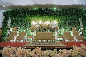 Jodho collection adalah suatu perusahaan yang bergerak dalam bidang dekorasi pernikahan ( wedding decoration ), disamping itu kami tidak hanya menyediakan jasa dalam bidang dekorasi pernikahan saja, tetapi juga melayani jasa paket pernikahan ( wedding package ) dan juga jasa wedding organizer maupun wedding. Dessy Lulu Dekorasi Wedding Murah Cantik Di Bandung Garut