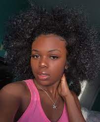 Most Beneficial Curly Hairstyles Morenas Of Any Length Beneficial Curly Formalhairstyle Curly Hair Styles Natural Hair Styles Hair Styles