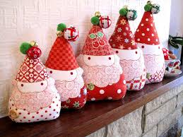 Download Canonsashby Rug Santas 003 Jpg 1 000 750 Pixels Christmas Crafts To Sell Christmas Crafts To Make And Sell Crafts To Make And Sell Yellowimages Mockups