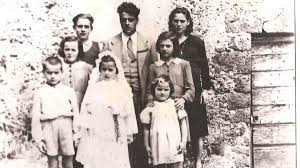 Sant'anna di stazzema has a record: Sant Anna Di Stazzema 75 Anni Fa L Eccidio Storie Di Bambini E Di Miracoli La Repubblica