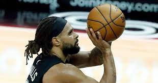 Patty mills' glamorous american wife admits to becoming a 'true blue' aussie as her basketball superstar husband becomes the green and gold's first ever indigenous flag bearer at the tokyo. Patty Mills Leads San Antonio Spurs To First Win In 2021 Other Sports Netherlands News Live