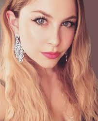 Laura Modelpage (@lauramiamodelpage) • Facebook