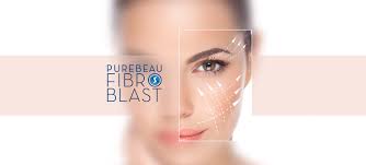 Šiandiena diena, kai mes pučiame žvakutes ir dėkojame Jums, kad mumis  pasitikite, leidžiate kurti Jūsų grožį jau trečius metus! Be galo dėkoju  kolektyvui, kuris pripildo studiją jaukumo, juoko, pokalbių ir nuostabių  darbo