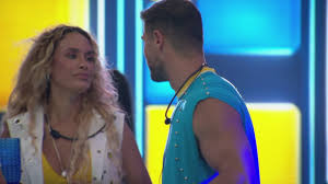 Sarah Andrade analisa beijo de Jonas Sulzbach e Maxiane: 'Acabou de mexer no jogo todo'