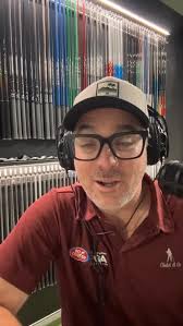 This may be one of the silkiest 'Hello Friends' we've ever heard from  Nantz. 🙌