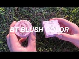 It is a product very pigmented, mainly this reddish color! Bt Blush Color Tulipa Bruno Haas Youtube