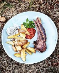 Cotelettes D Agneau Grillees Libanaises Pour 4 Personnes Recettes Elle A Table Recette Cotelette Agneau Cuisine Orientale Matiere A Reflexion