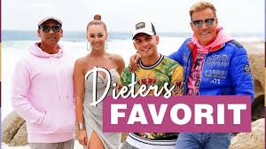 Gestern abend übergab dieter bohlen die letzte goldene cd an karl jeroboan, der mit seiner stimme die komplette jury begeisterte. Sensation Bei Dsds Dieter Bohlen Vergibt Goldene Cd Youtube