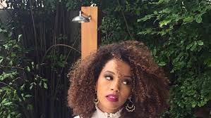 Magno alves de araújo, mais conhecido como magno alves ou magnata (aporá, 13 de janeiro de 1976), é um futebolista brasileiro que atua como atacante.atualmente defende o caucaia. Tais Araujo Is Brazil S Most Stylish Tv Star Vogue