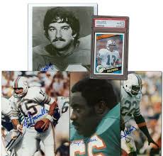 Dan marino miami dolphins rookie card from topps 1984. Miami Dolphins Signed Lot Of Photo S With Dan Marino Rookie Card Memorabilia Expert