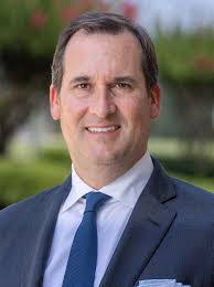 Regina Dotson's Instagram, Twitter & Facebook