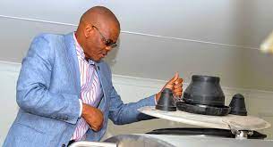 Ace magashule is granted bail of r200,000 after briefly appearing in the bloemfontein magistrate's court. Groomed By Guptas How Free State Premier Ace Magashule Son Gift Were Caught And Captured Biznews Com
