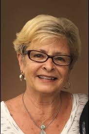 Laura Snipes's Instagram, Twitter & Facebook