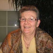 Deux personnes en fauteuil roulant ne peuvent pas construire une vie  ensemble,” avons-nous entendu. Alice et moi nous sommes rencontrés à  l'université. Même campus. Mêmes cours. Mêmes longues attentes pour les  rampes