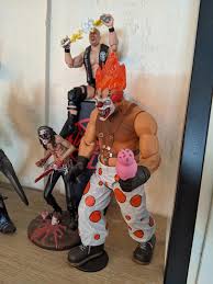 My son loves the twisted metal games, and sweet tooth is his favorite. Gotta Sweet Tooth Twistedmetal