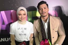 Ame 2020 bakal berlangsung pada 12 april 2020 bertempat di axiata arena mulai jam 9 malam. Senarai Penuh Pemenang Anugerah Meletop Era Ame2017 Sensasi Selebriti