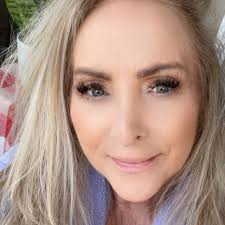 Paula Allen Moreno (@stacyzmomm) • Threads, Say more