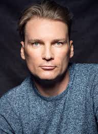 Tomorrow, and Tomorrow, and Tomorrow (Short 2017)