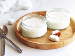 Yaourts Maison Agrave La Noix De Coco Yaourt A La Noix De Coco Recette Yaourt Noix De Coco