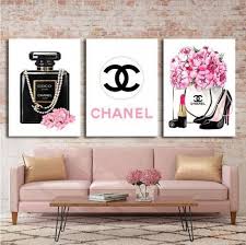 Receive wonderful choices about chanel logo wall decor, chanel wall decor, cheap chanel wall decor, also a variety of wall art decors and ideas. Pin By Trixy Loaiza On Master Bedroom Small Ideas Chanel Wall Art Fashion Wall Art Fashion Wall Art Chanel
