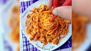 Bahan masak kuey teow goreng basah sedap garam dan gula secukup rasa. Resepi Spaghetti Goreng Pedas