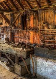 Ayrıca tutkal, vida, çivi gibi çeşitli malzemeleri kullanarak işlenmiş parçaları birleştirir, çatı kirişleri, parke gibi ağaç taban döşemeleri, bölmeler, pencere. 1866 Samuel Lewis Arrives In Montana Born In Haiti He Will Become A Well Respected Carpenter In The Bozem Woodworking Woodworking Workshop Woodworking Plans