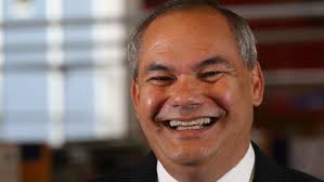 Mayor Tom Tate defends online spat