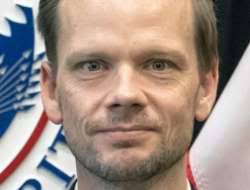 Make: a facial-recognition confounding "Opt Out Cap"