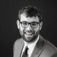 100+ perfiles de «Greengard»