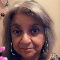 Loretta Sweeney's Instagram, Twitter & Facebook