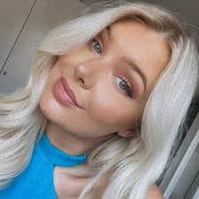 Ella Mai Holmes (@ellamaiholmes)