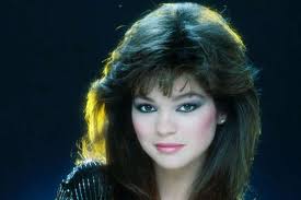 13 Bizarre Beauty Trends from the 1970s