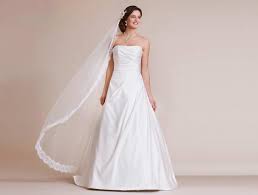 Kostenlose lieferung für viele artikel! Der Zeitlose Und Wunderschone Klassiker Das Brautkleid Mit A Linie