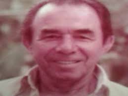 Pura Vera 💅🏼 as a child I was always told by my parents .. tu eres pura  Vera standing at 5'9 , My Verá uncles were tall and handsome , thanks To